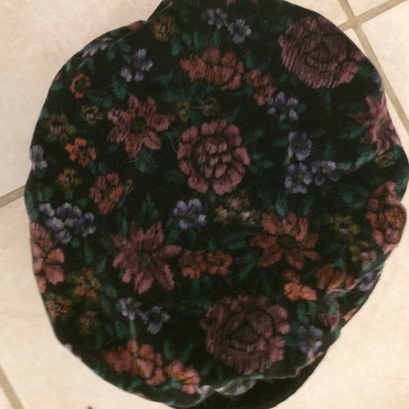 Little Nugget, Gorgeous, Girls size 10/12 winter velvety coat and hat set - Picture 8 of 10